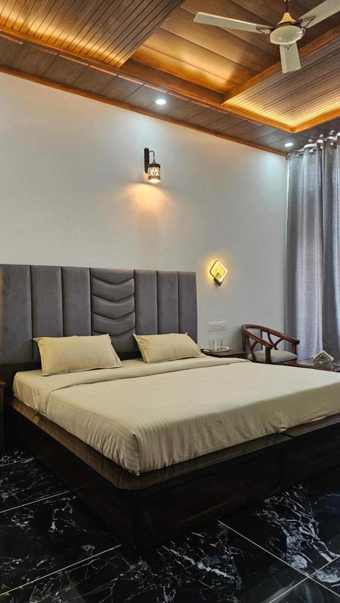 On The Rocks Hotel Kasauli Ngoại thất bức ảnh